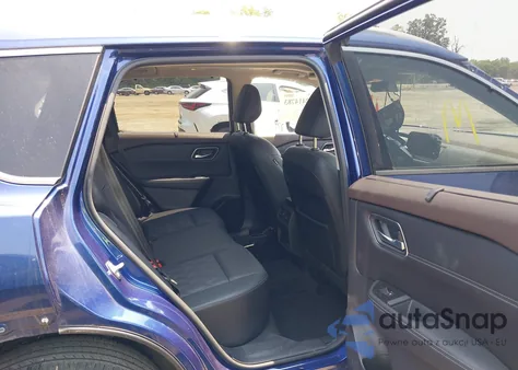 2022 Nissan Rogue Platinum Intelligent Awd z USA, uszkodzony, nr VIN JN8BT3DD1NW272452